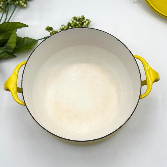 Dansk Designs Kobenstyle Yellow Enameled Dutch Oven & Lid. 2 Quart - Picture 4 of 17